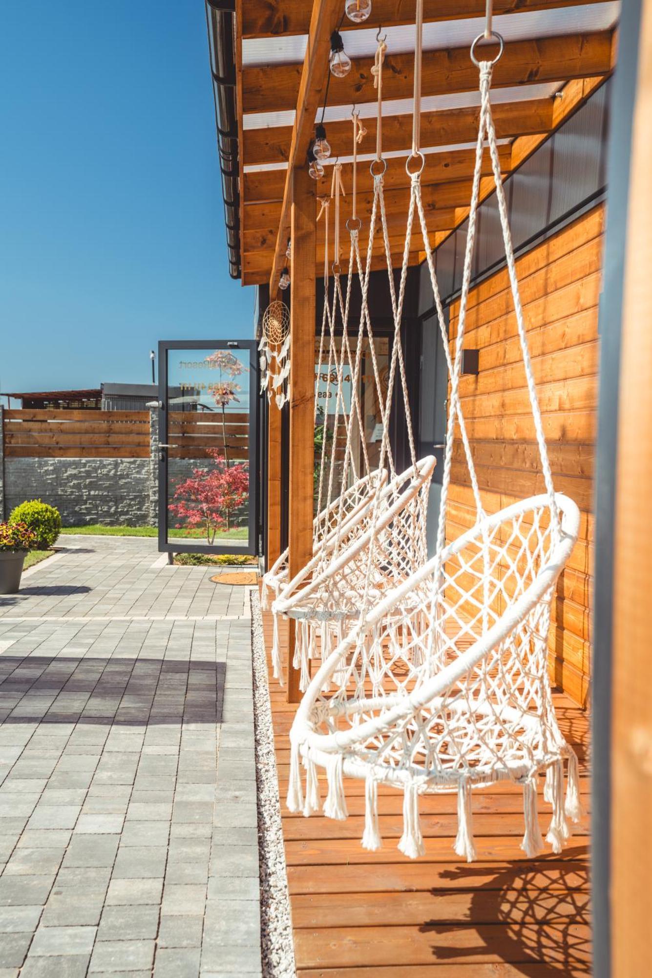 Rresort - Domki Z Krytym I Podgrzewanym Basenem, Sauna, Wifi, Parking W Cenie! ريفال المظهر الخارجي الصورة
